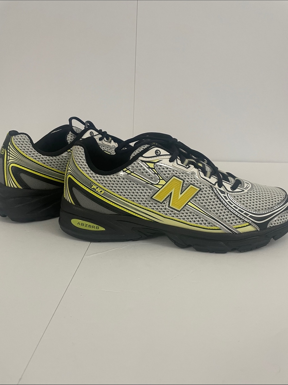 New Balance Men’s Gray/Metalic and Yellow Athletic Lifestyle Shoes